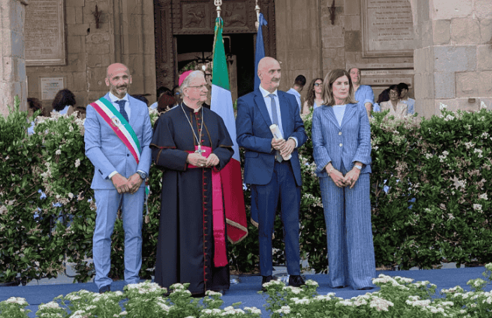 Una piccola aggiunta personale a un riconoscimento ufficiale