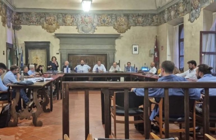Pescia, mozione FdI contro i rincari dei bus