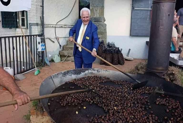 Vellano, migliaia di visitatori alla Sagra delle Frugiate