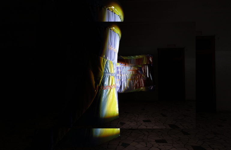 Installazione What Lies Behind the Boundaries of a Shadow