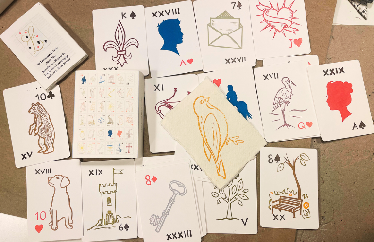 Materiali e opere di Tinna Kravan