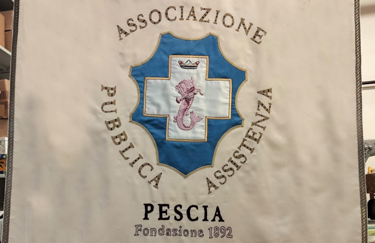 associazione pubblica di Pescia stendardo