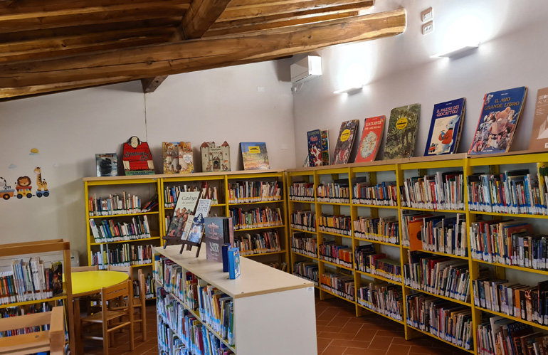 biblioteca comunale Pescia