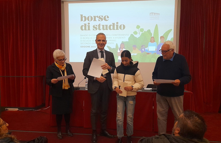 consegna-borsa-di-studio