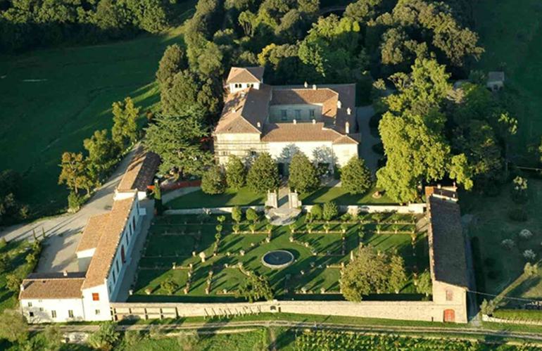 villa la magia