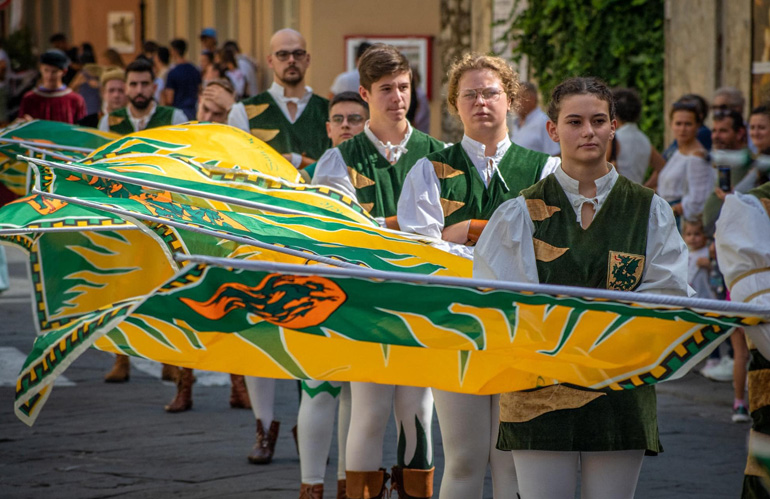 palio Pescia