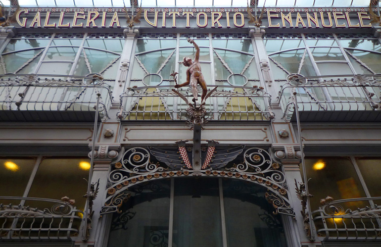 galleria vittorio emanuele via degli orafi